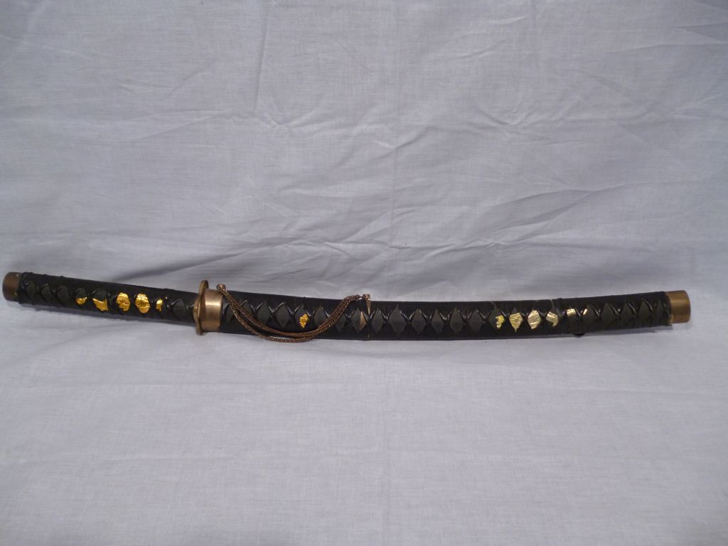 Antik hatású japán dísz kard katana
