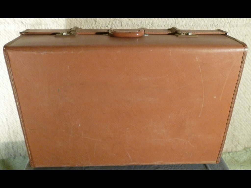 Antik marhabőr angol CHENEY utazó koffer 2
