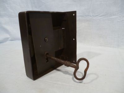 Antik kovácsoltvas pincezár +kulcs 14x16cm