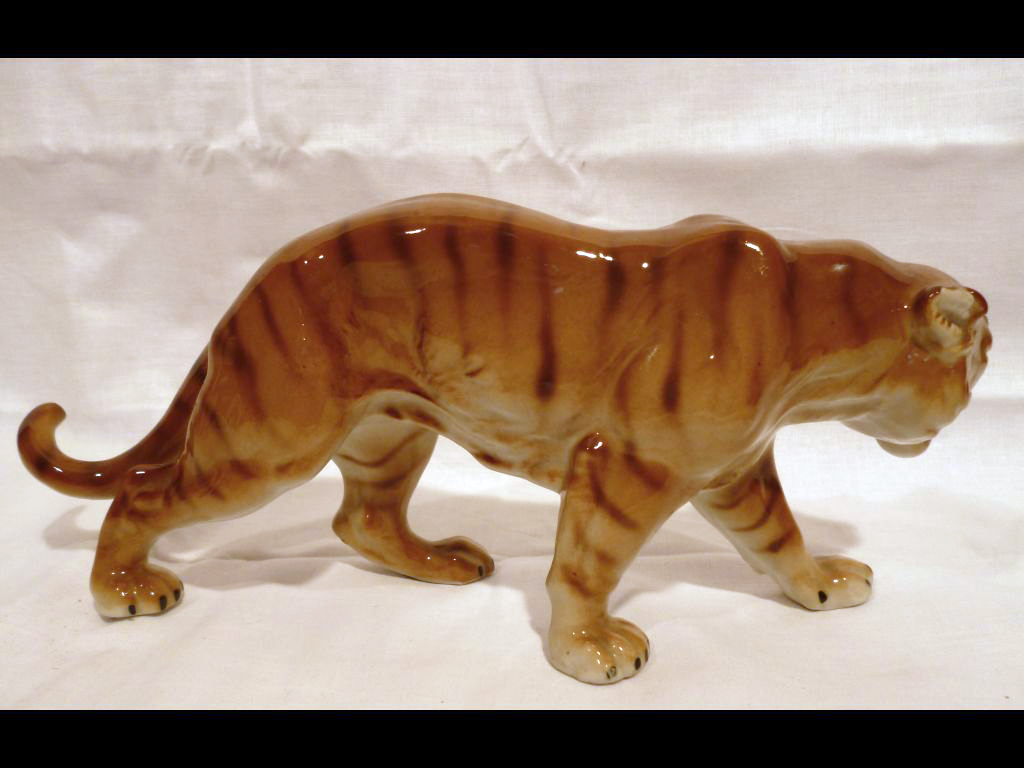 Porcelán tigris jó minőségű