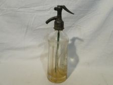 Antik gyógyszeres maratott szódásüveg
