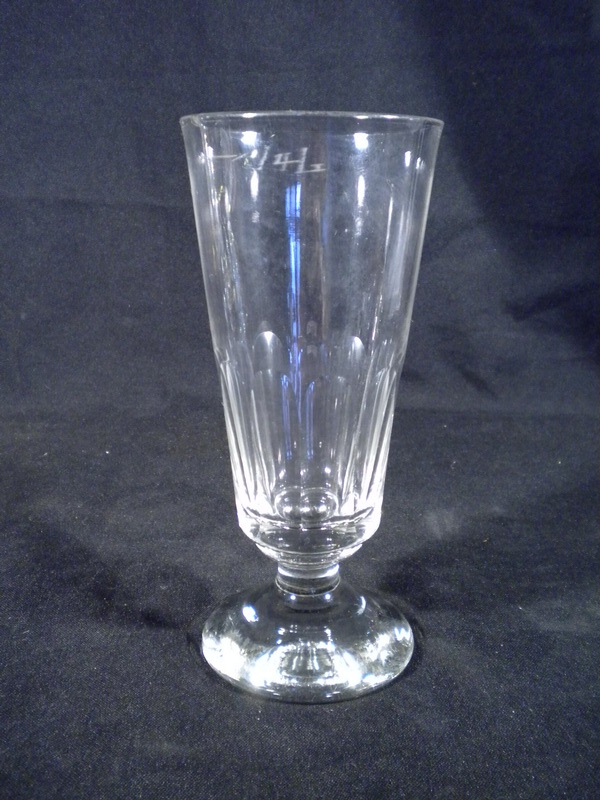 Antik talpas csiszoltüveg pohár cca. 1900 eleje